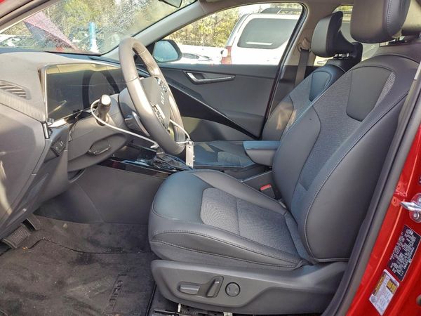 2025 KIA NIRO
