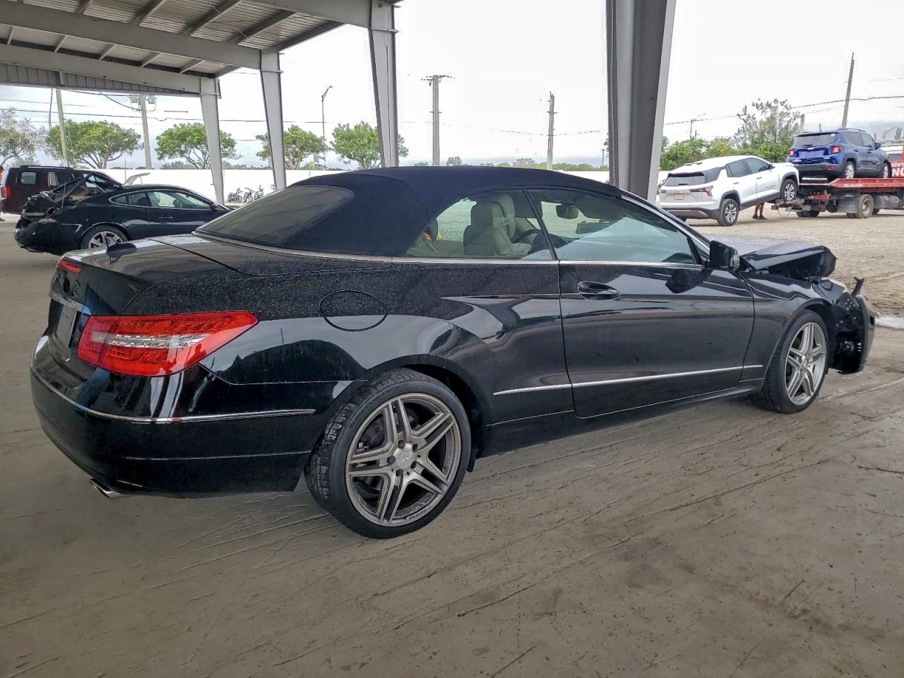 2011 MERCEDES-BENZ E E350