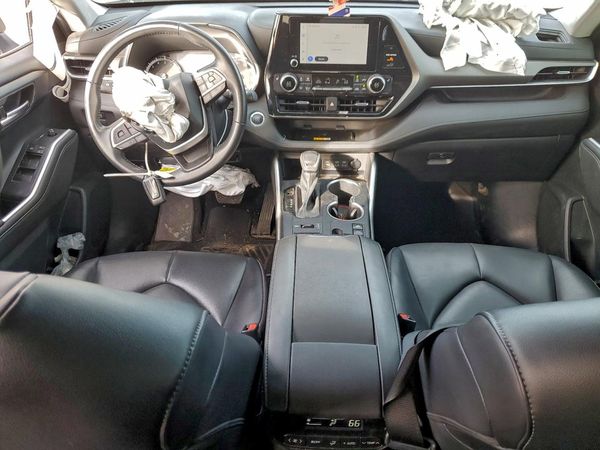 2023 TOYOTA HIGHLANDER