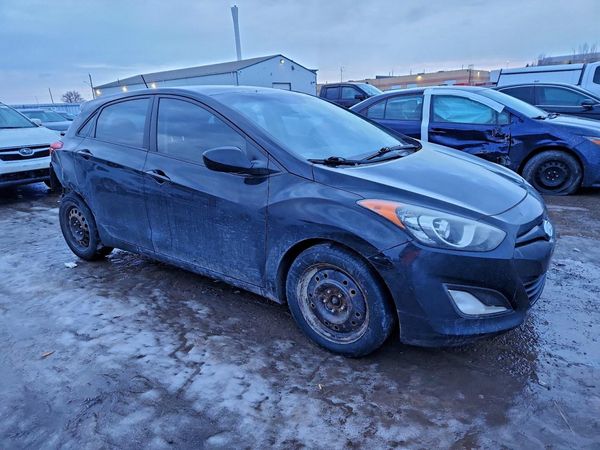 2014 HYUNDAI ELANTRA STD, Style, Tech — Passenger 3/4