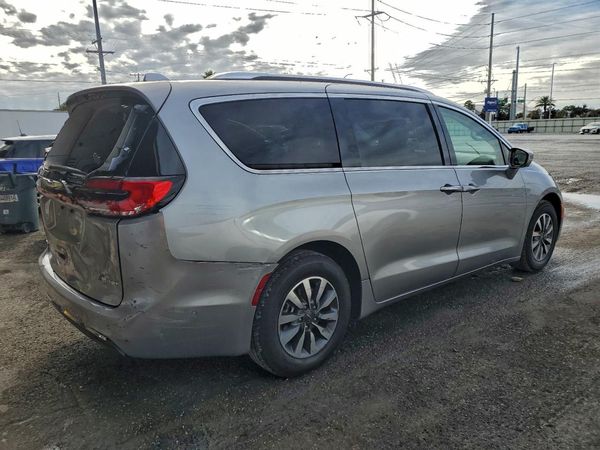 2021 CHRYSLER PACIFICA