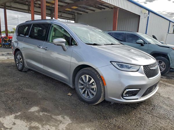 2021 CHRYSLER PACIFICA