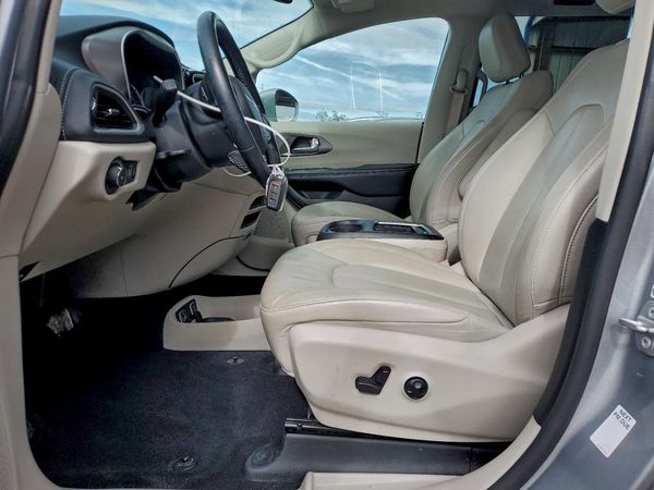 2021 CHRYSLER PACIFICA