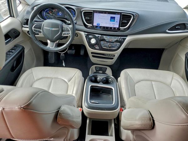 2021 CHRYSLER PACIFICA