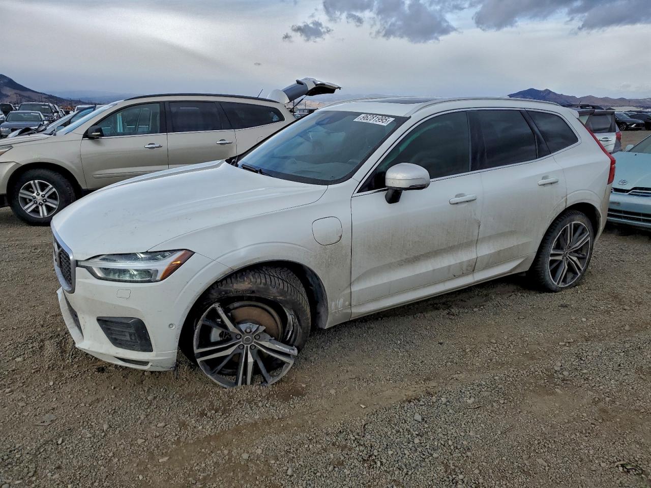 2019 VOLVO XC60 R-Design