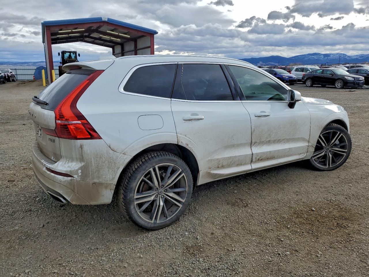 2019 VOLVO XC60 R-Design
