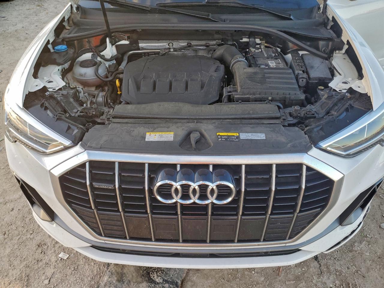 2023 AUDI Q3 S Line quattro Premium