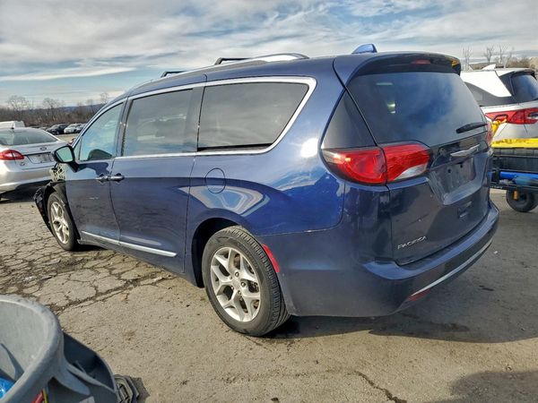 2017 CHRYSLER PACIFICA Touring L Plus
