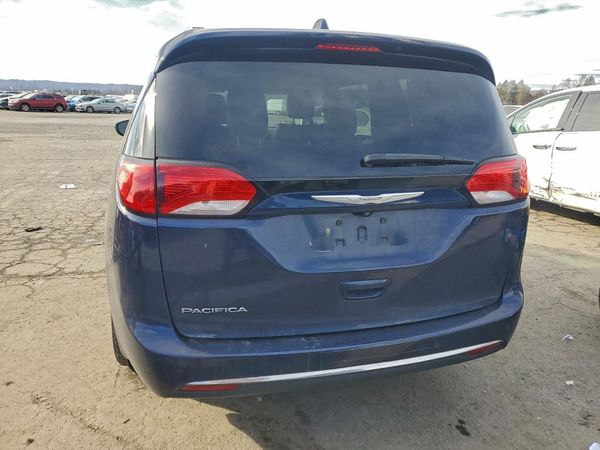 2017 CHRYSLER PACIFICA Touring L Plus