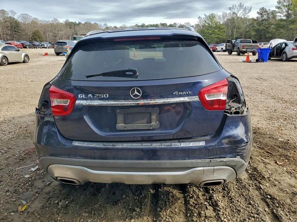 2018 MERCEDES-BENZ GLA
