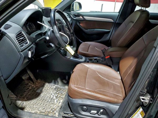 2017 AUDI Q3 quattro Premium