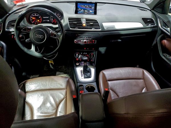 2017 AUDI Q3 quattro Premium