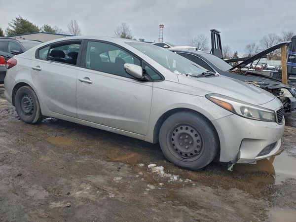 2017 KIA FORTE LX Base