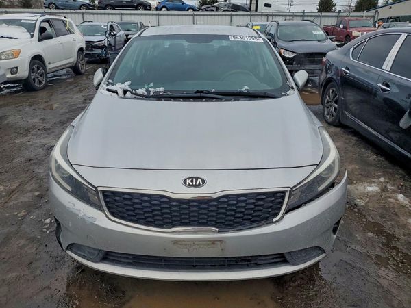 2017 KIA FORTE LX Base