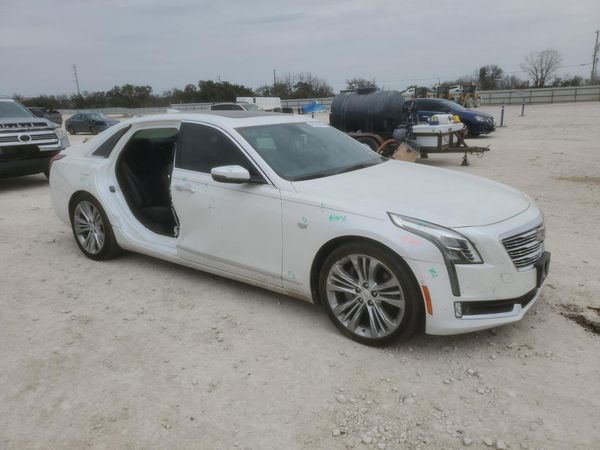 2017 CADILLAC CT6