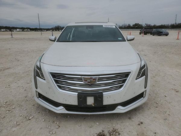 2017 CADILLAC CT6