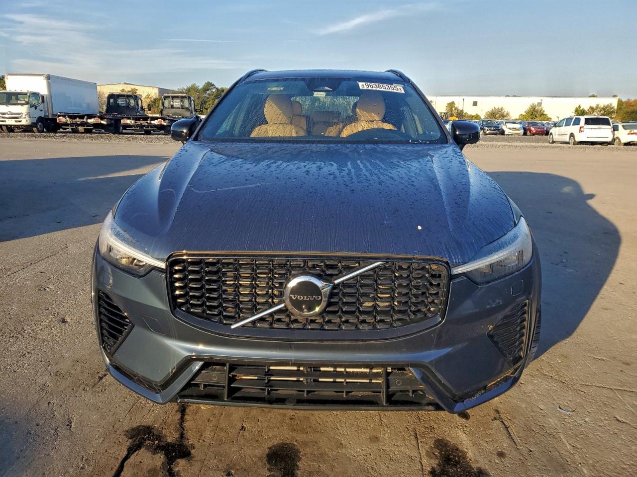 2024 VOLVO XC60 Ultimate Dark