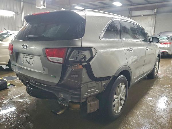 2016 KIA SORENTO