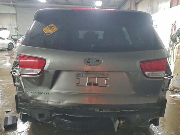 2016 KIA SORENTO