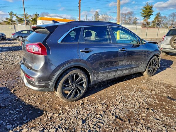 2018 KIA NIRO