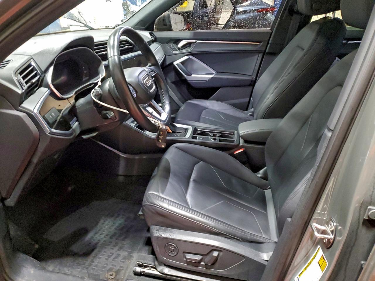 2020 AUDI Q3 quattro Premium Plus