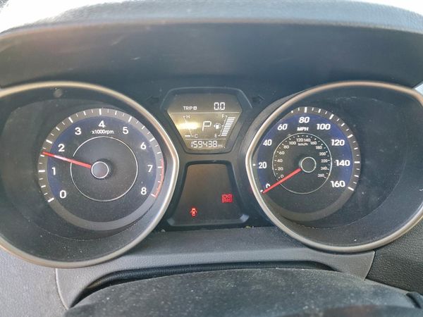 2014 HYUNDAI ELANTRA