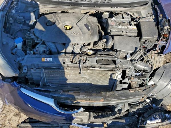 2014 HYUNDAI ELANTRA