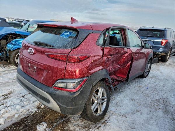 2023 HYUNDAI KONA SE