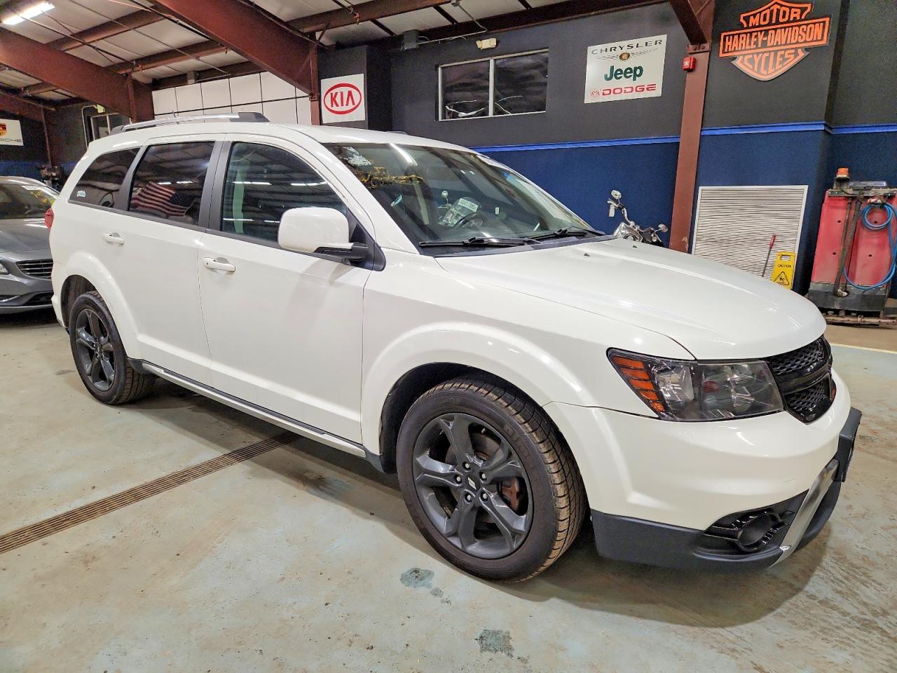 2018 DODGE JOURNEY Crossroad (M,U,C)
