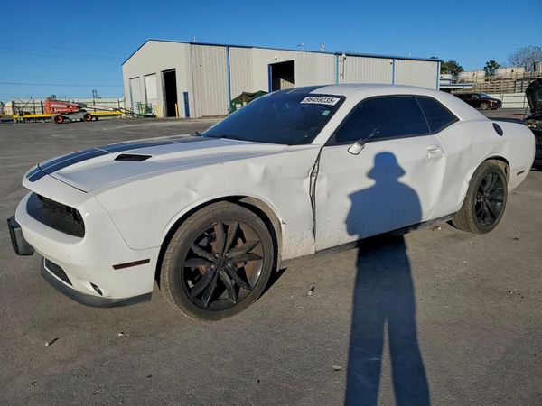 2016 DODGE CHALLENGER SXT