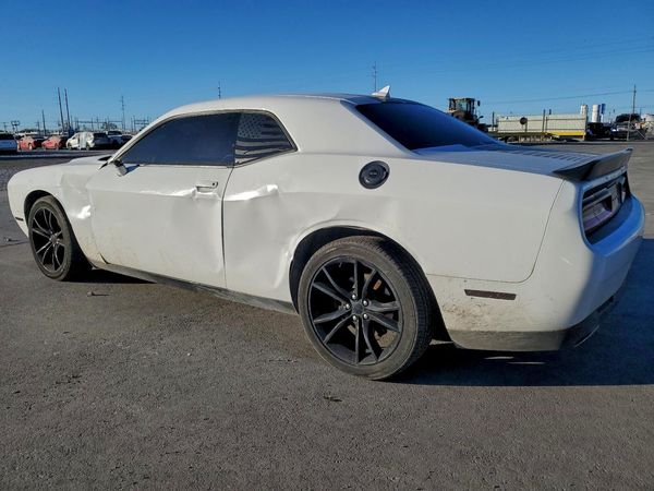 2016 DODGE CHALLENGER SXT