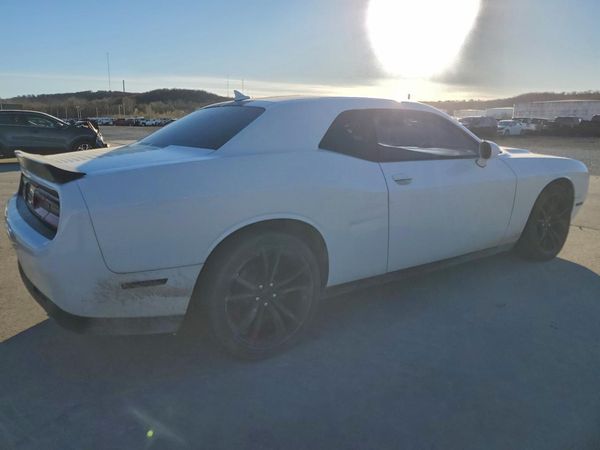 2016 DODGE CHALLENGER SXT