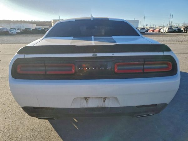 2016 DODGE CHALLENGER SXT