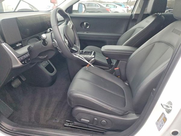 2025 HYUNDAI IONIQ 5 SEL