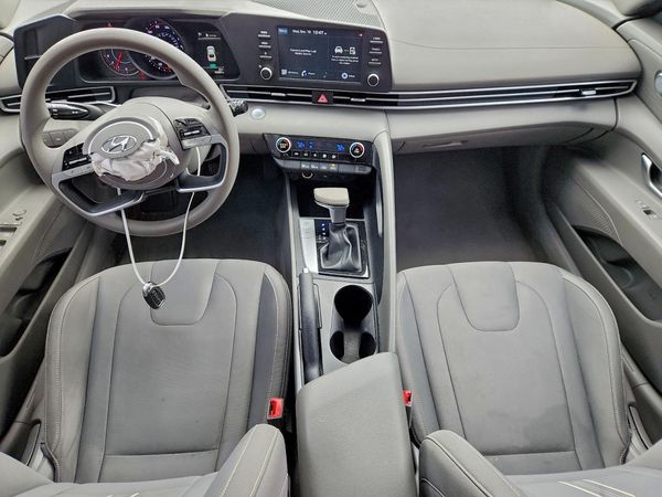 2021 HYUNDAI ELANTRA