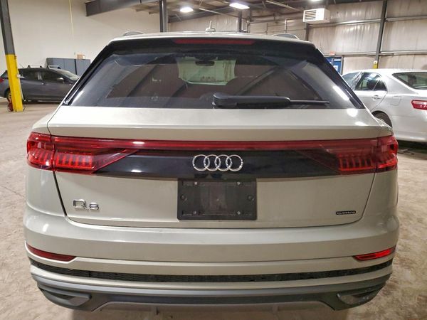 2020 AUDI Q8