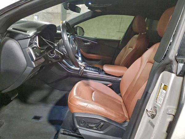 2020 AUDI Q8