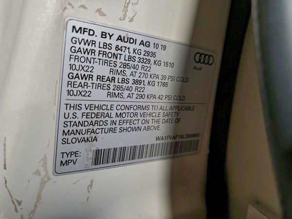 2020 AUDI Q8