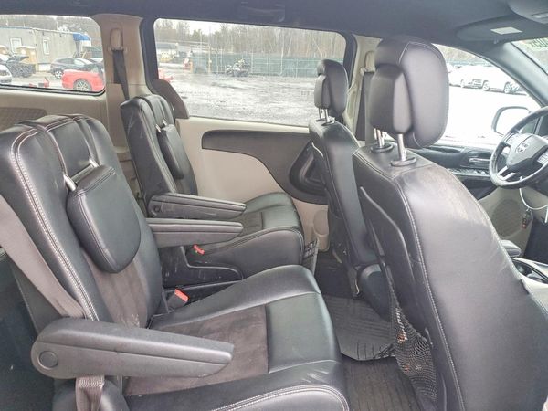 2020 DODGE GRAND CARAVAN SXT