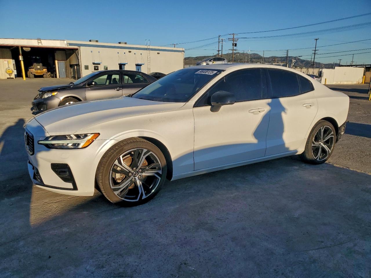 2024 VOLVO S60