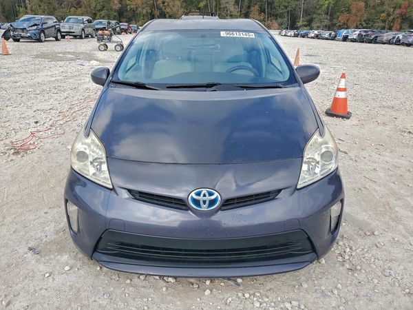 2015 TOYOTA PRIUS