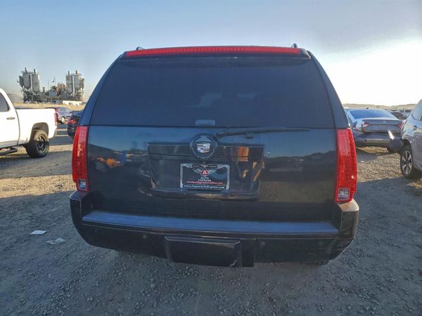 2012 CADILLAC ESCALADE Luxury