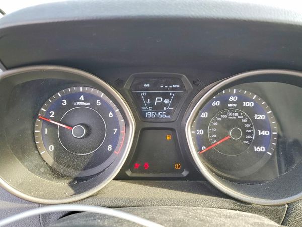 2016 HYUNDAI ELANTRA