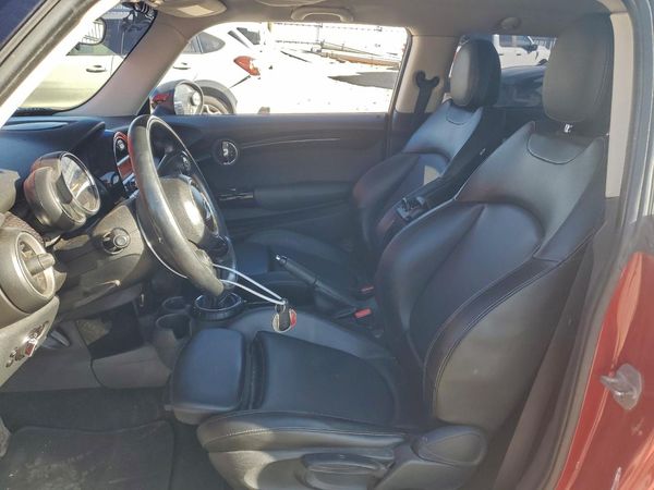 2014 MINI COOPER