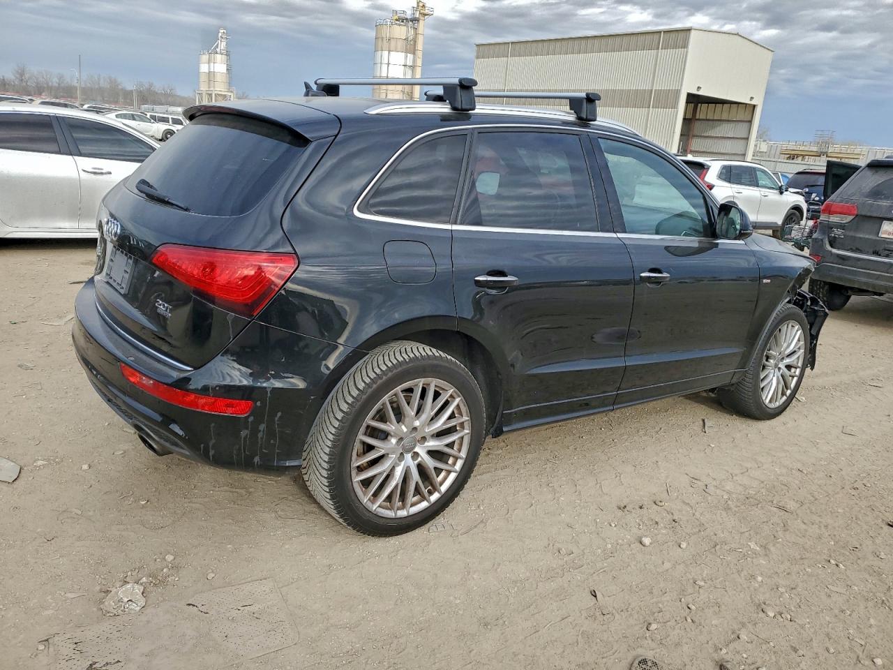 2017 AUDI Q5 quattro Premium Plus