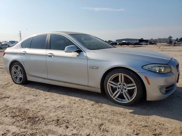 2013 BMW 528