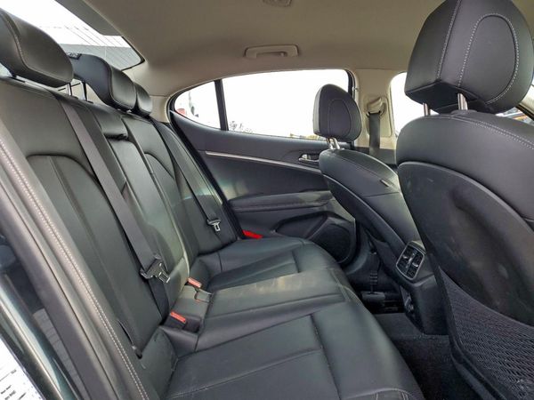 2023 GENESIS G70