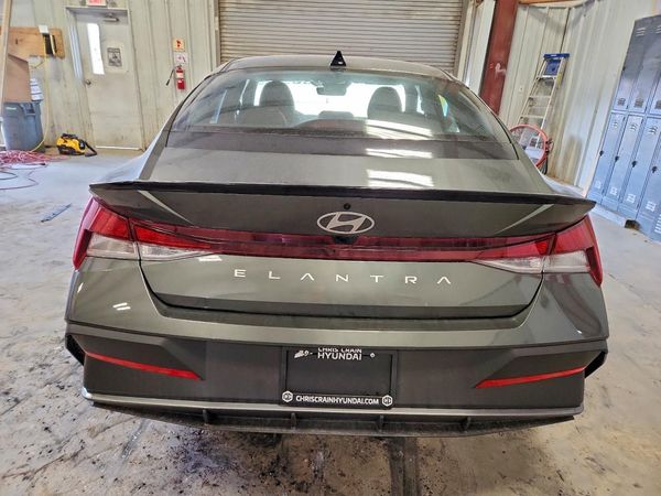 2025 HYUNDAI ELANTRA