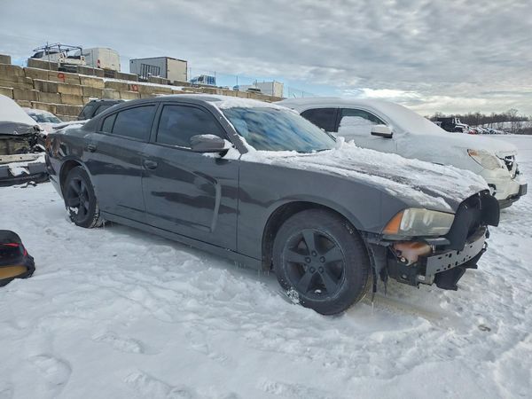 2013 DODGE CHARGER SE