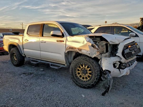 2019 TOYOTA TACOMA SR5